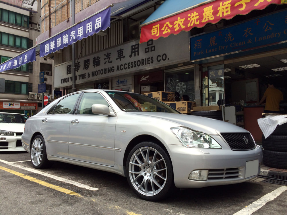 Crown Royal Saloon and RAYS Homura 2x7 Wheels and wheels hk and 呔鈴