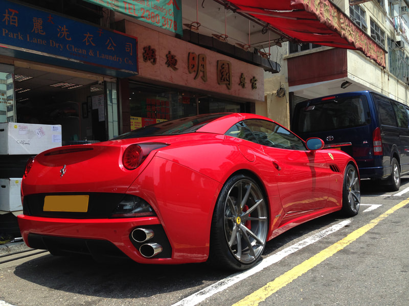 Ferrari California and Modulare Wheels B31 and 呔鈴 and wheels hk