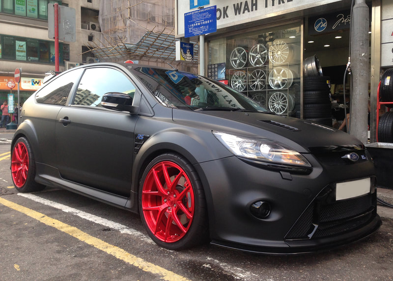 Ford Forcus RS and Modulare Wheels B18 EVO and wheels hk and 呔鈴