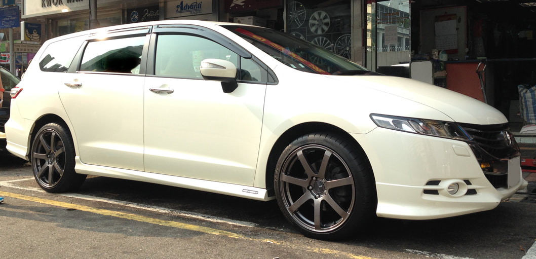 Honda Odyssey and Enkei Racing PF07 Wheels and 呔鈴 and wheels hk