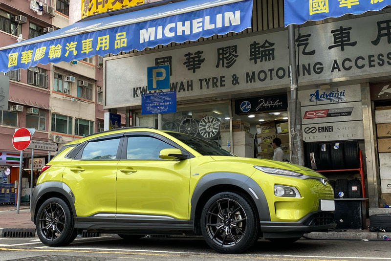 Wheels and Michelin PS4 tyre and 呔鈴 and 輪胎店 and tyre shop