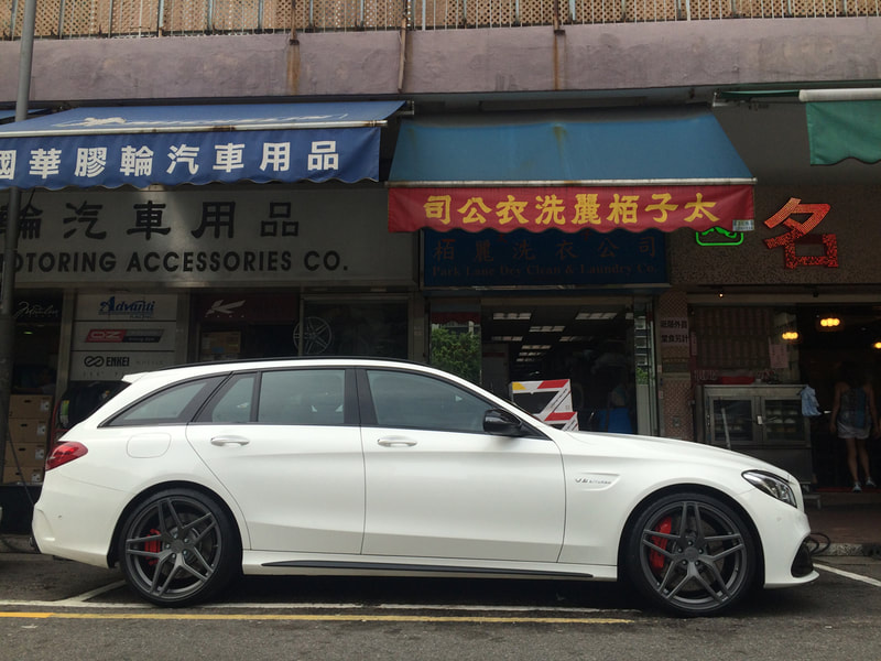 Mercedes Benz S205 C63S with 20" Modulare Wheels B32 Satin Anthracite