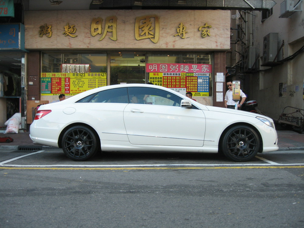 mercedes benz c207 and modulare wheels b1 and wheels hk and tyre shop