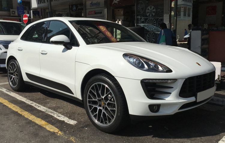 Porsche Macan and Porsche RS Spyder wheels and wheels hk and 呔鈴