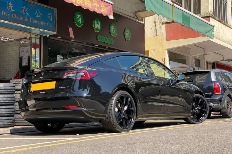 Tesla Model 3 and T Sportline TSS Wheels and wheels hk and tyre shop hk and 呔鈴 and michelin ps4s tyres