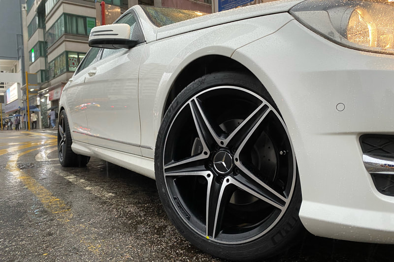 Mercedes Benz W204 C Class and AMG 5 twin spoke wheels and tyre shop hk and michelin ps4 tyre and 輪胎店