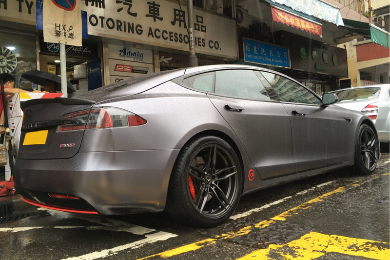 Tesla Model S and Vorsteiner Wheels VFF110 and wheels hk and 呔鈴
