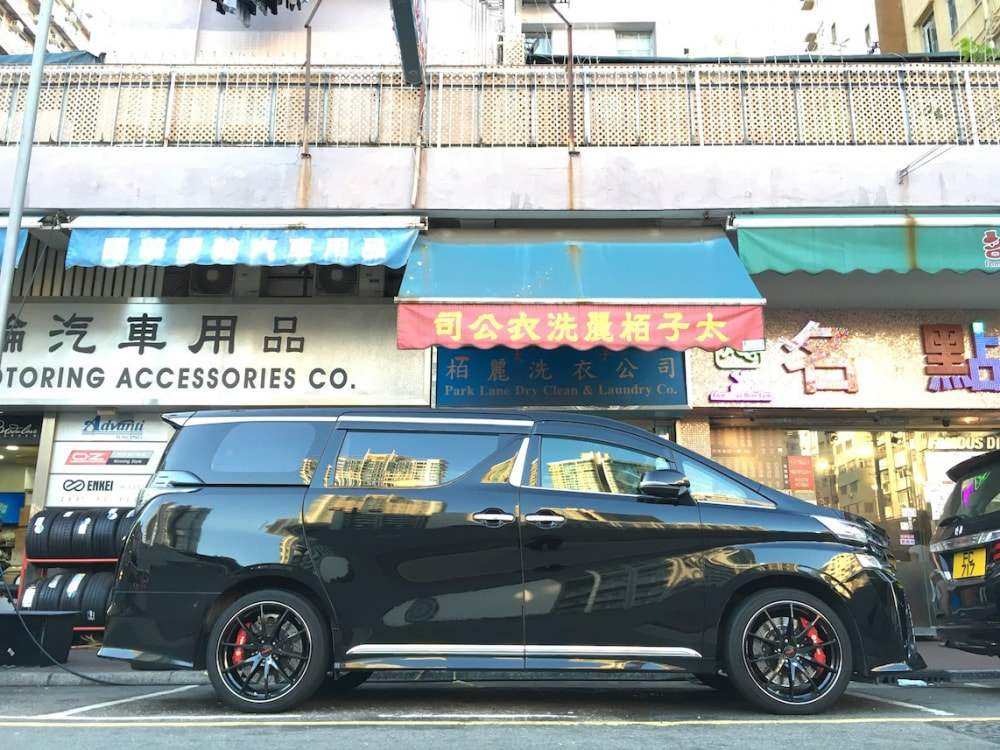 Toyota Alphard and RAYS Volk Racing G25 and wheels hk and 呔鈴