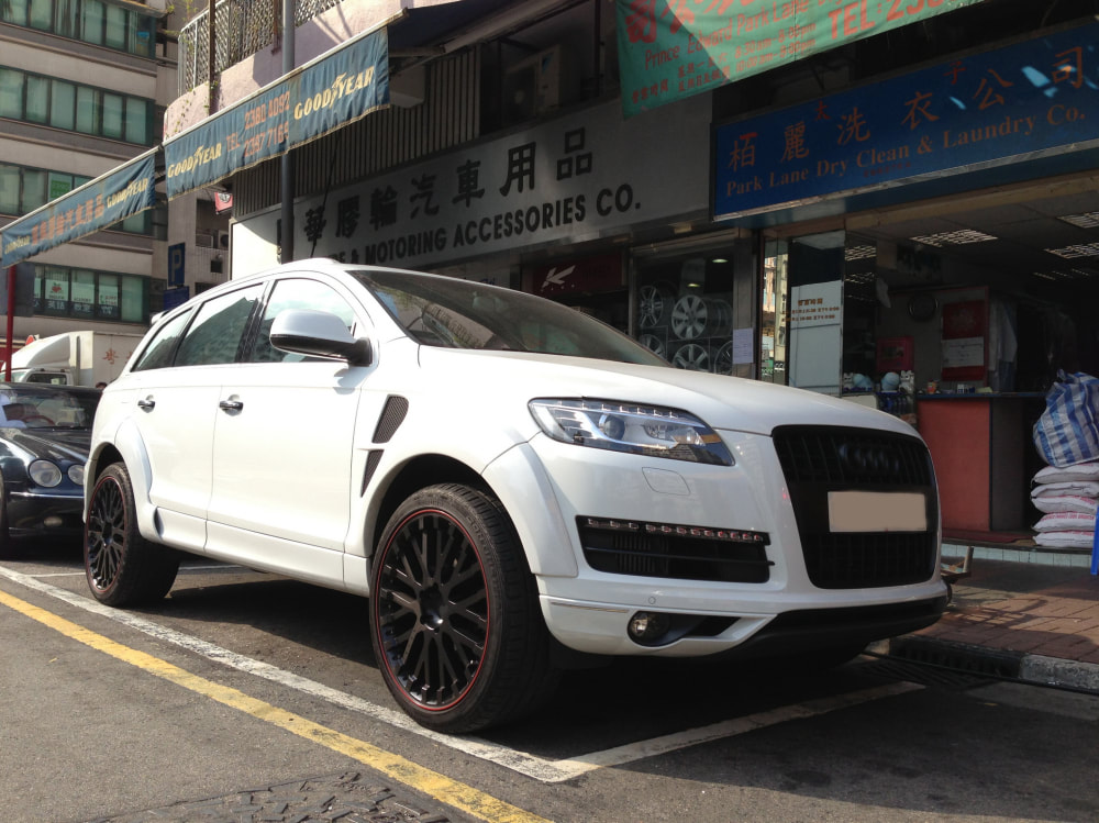 Audi Q7 and Kahn Design RS Wheels and 呔鈴