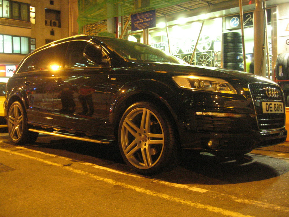 Audi Q7 and Modulare Wheels B11 and 呔鈴