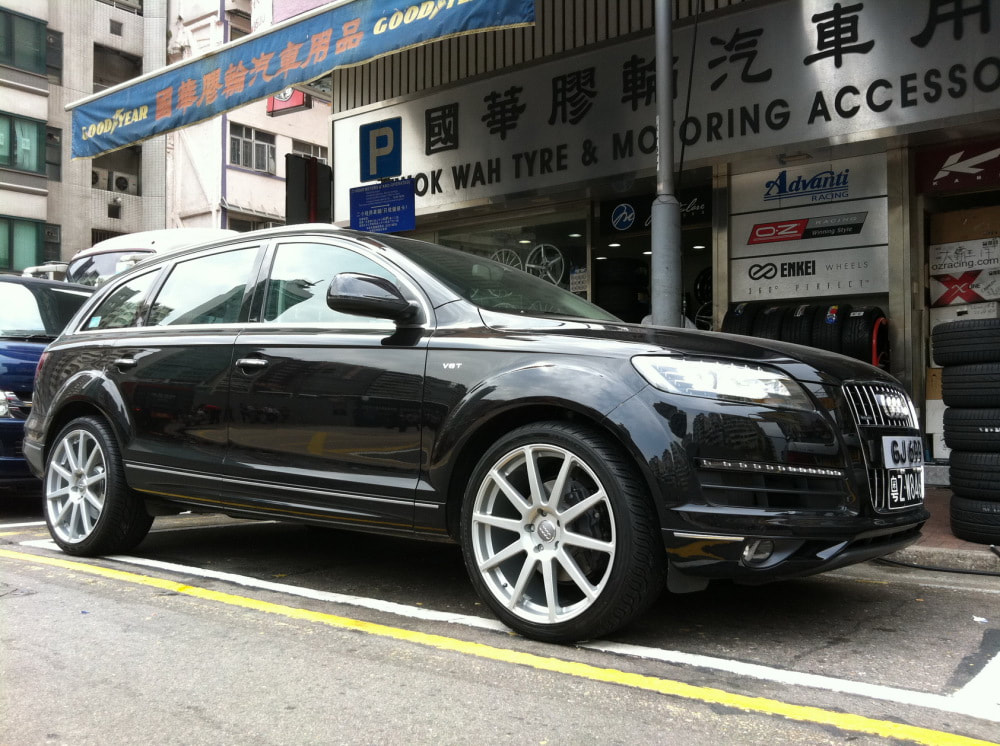 Audi Q7 and Modulare Wheels B15 and wheels hk and 呔鈴