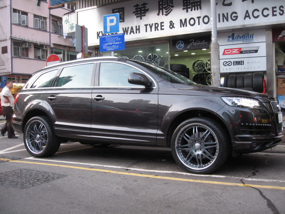 Audi Q7 and Modulare Wheels M4 and wheels hk and 呔鈴