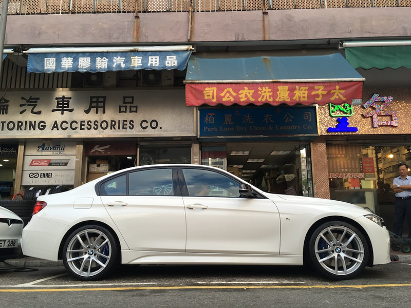 BMW F30 3 Series and Modulare Wheels B30 and wheels hk and 呔鈴