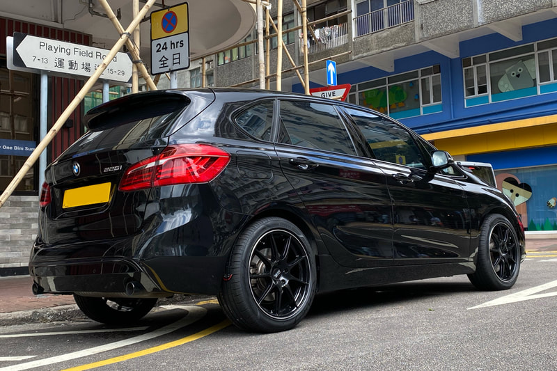 BMW F45 Active Tourer and OZ Racing Veloce GT Wheels and wheels hk and tyre shop hk and 呔鈴