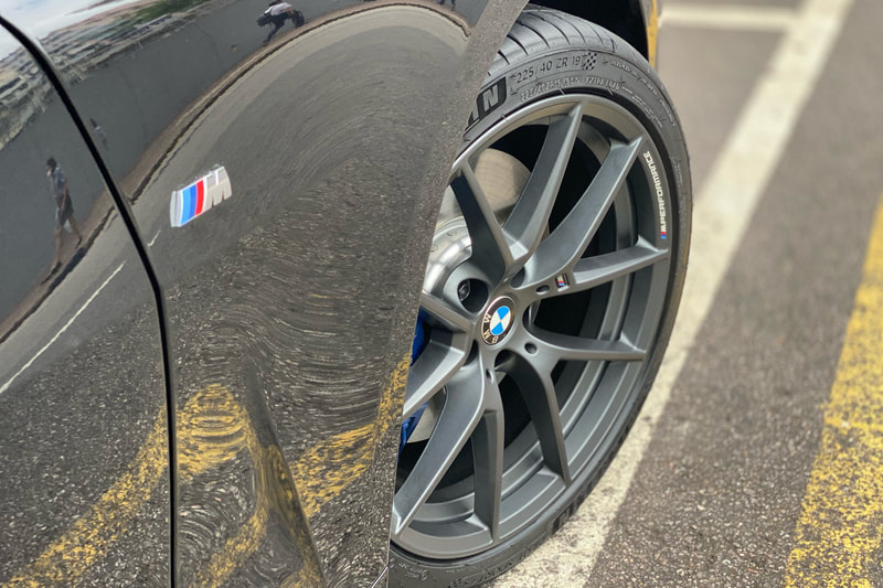 BMW G22 4 series and 3 series and bmw 898m wheels and tyre shop hk and michelin ps4s tyre and 呔鈴