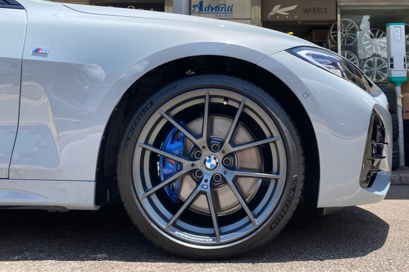 BMW G22 4 series and 3 series and bmw 898m wheels and tyre shop hk and michelin ps4 tyre and 呔鈴