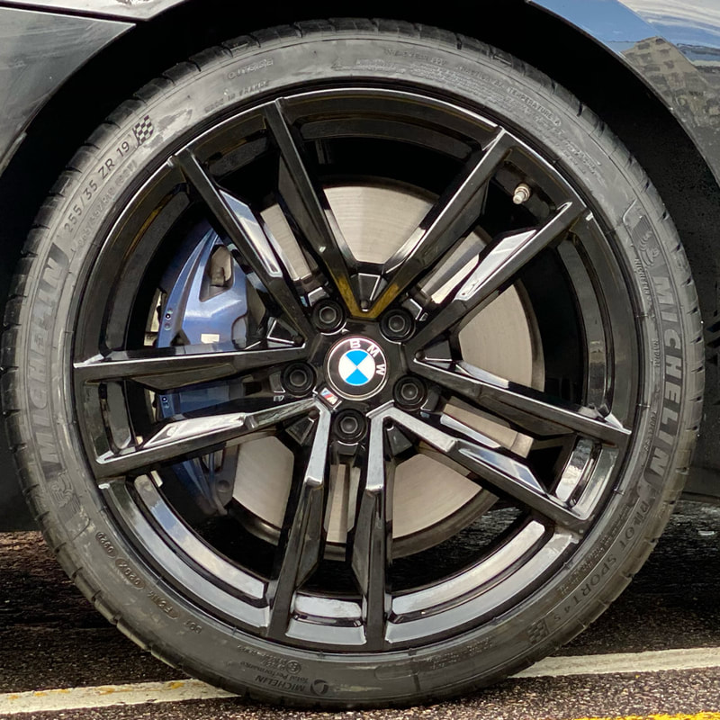 BMW G29 Z4 and BMW 799m Wheels and tyre shop hk and 呔鈴 and BMW Original Wheels