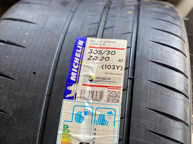 Michelin Pilot Sport Cup 2 R tyres and tyre shop hk and wheel shop and michelin tyres