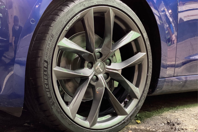 Telsa Model 3 and t sportline wheels tss and 呔鈴