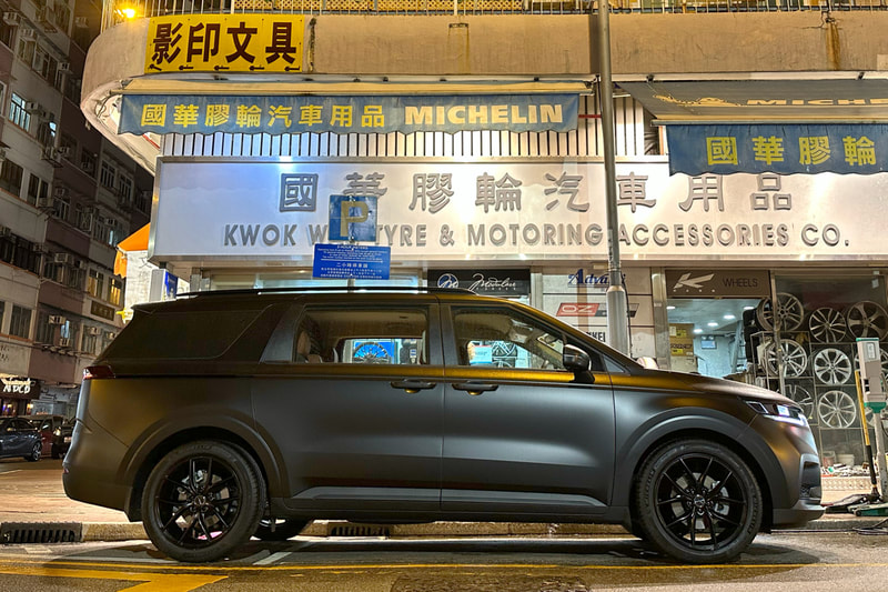 Kia Carnival Diesel and RAYS Homura 2x5TW wheels and tyre shop hk and Michelin PS4 SUV tyre and wheel shop hk and ray wheels dealer