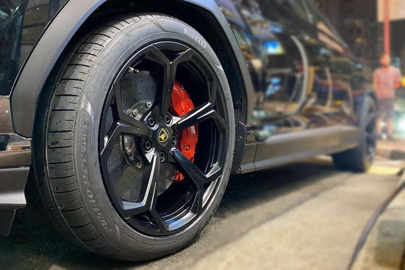 Lamborghini Urus and Lamborghini Factory nath wheels and wheels hk and 呔鈴 and pirelli pz4 pzero tyre