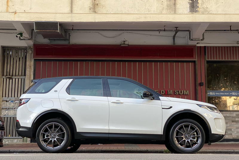 Land Rover Discovery Sport and OZ Racing Hyper GT HLT Wheels and tyre shop hk and MIchelin Latitude Sport 3 tyre and 輪胎店