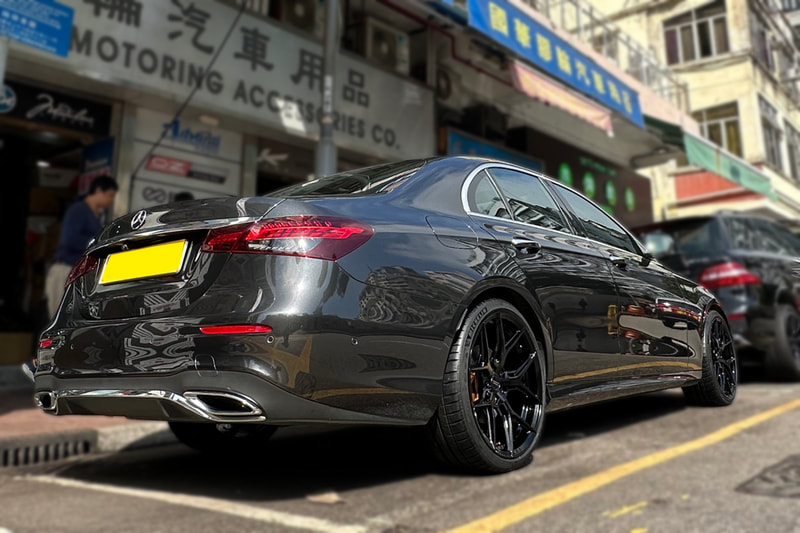 Mercedes Benz E Class and w213 and vossen hf5 wheels and tyre shop hk and michelin pilot sport 4s tyre and 輪胎店