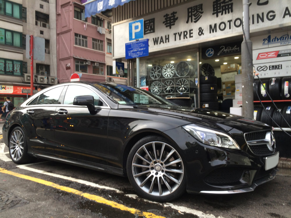 Mercedes Benz W218 CLS with 19" AMG Multispoke in Himilaya Gray