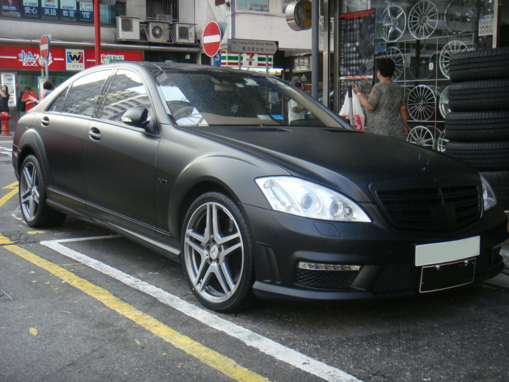 mercedes benz s class w221 and AMG wheels and wheels hk and tyre shop hk