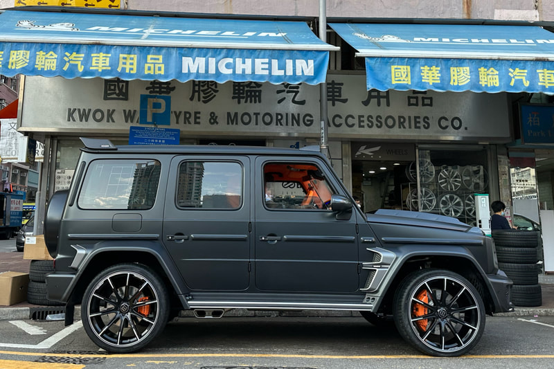 Mercedes Benz W463A G63 and Brabus Monoblock Z Platinum Edition Wheels and Vredestein Ultrac Vorti tyres and tyre shop hk