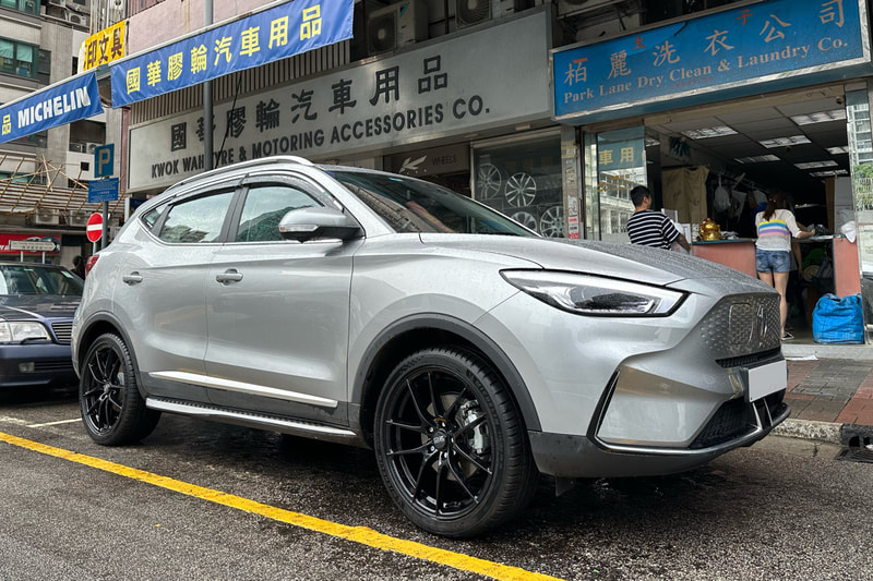 MG ZS EV and OZ Leggera hlt wheel and michelin pilot sport 5 tyre and tyre shop hk and ev tyre hk
