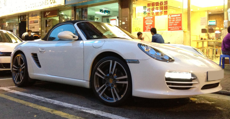 Porsche 987 Boxster and Porsche Turbo II wheels and wheels hk and 呔鈴
