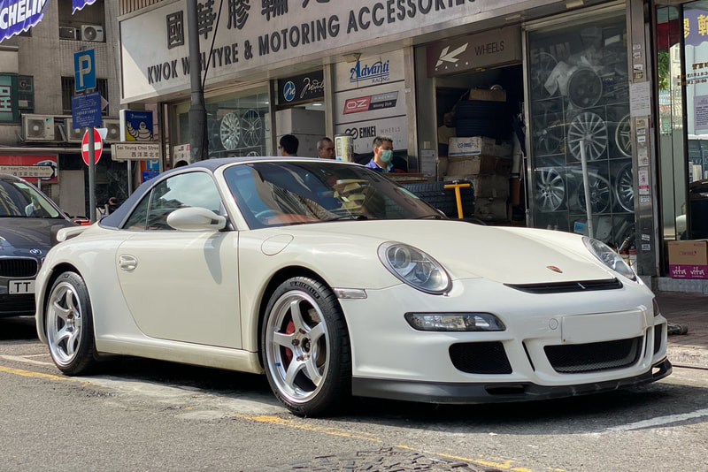 Porsche 997 and ADVAN TC III wheels and 呔鈴 and wheels hk