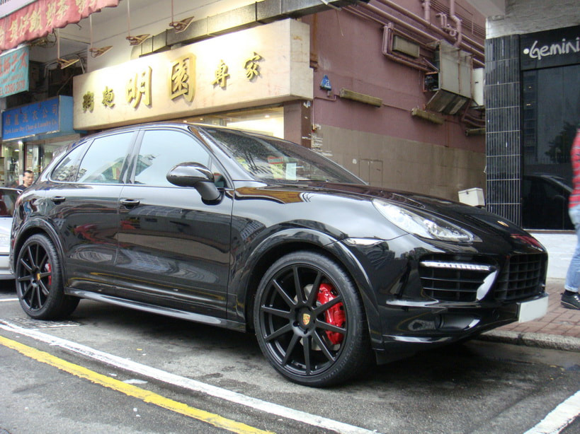 Porsche Cayenne and Modulare Wheels B15 and wheels hk and 呔鈴