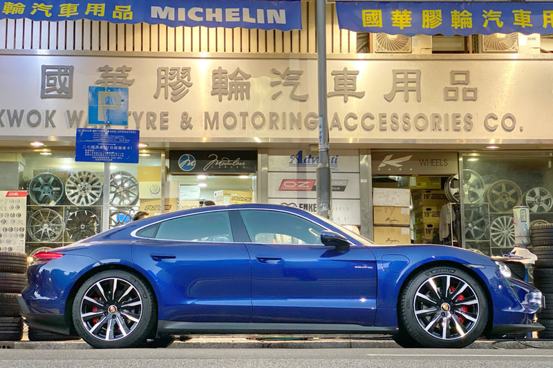 Porsche Taycan 4S and Porsche Taycan Tequipment design wheels and tyre shop hk and genuine porsche wheels and michelin ps4 tyres and 車軨 and 呔鈴