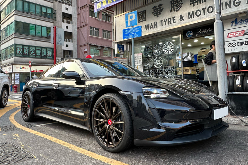 Porsche Taycan and Vossen Hybrid Forged HF4T wheels and tyre shop hk and 呔鈴