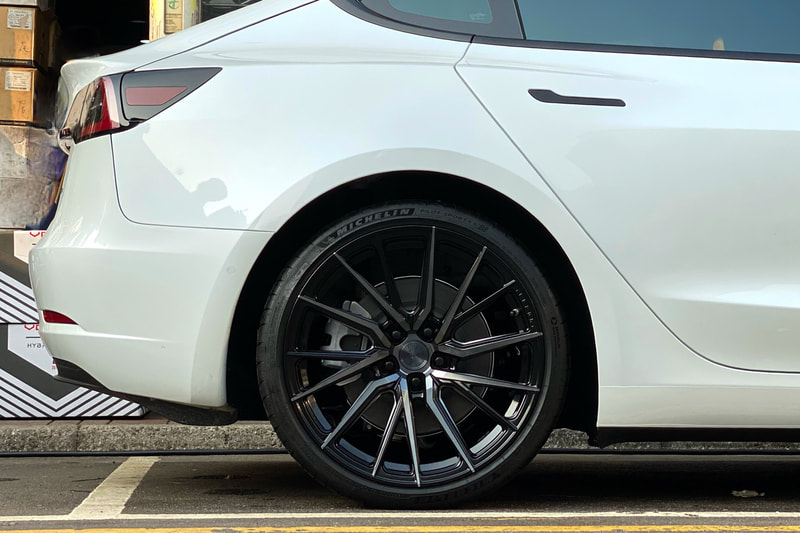 Vossen HF4T wheels and Tesla and tyre shop hk and wheel shop hk 