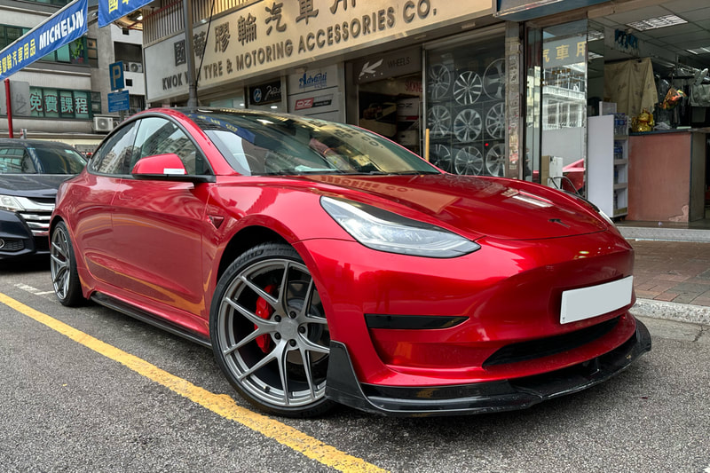 Tesla Model 3 and forged wheels and modulare wheels b18 evo and tyre shop hk and michelin ps4s tyre and 輪胎店