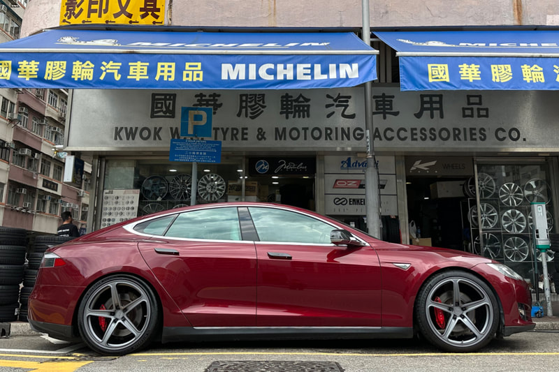 Tesla Model S and Ohm AMP Wheels and TSW alloy wheels and tyre shop hk and 車軨