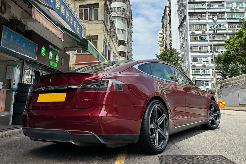 Tesla Model S and Ohm AMP Wheels and TSW alloy wheels and tyre shop hk and 車軨
