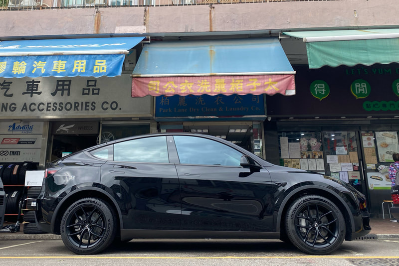 Tesla Model Y and TSportline TS5 Wheels and tyre shop and Michelin Pilot Sport EV tyre and 輪胎店