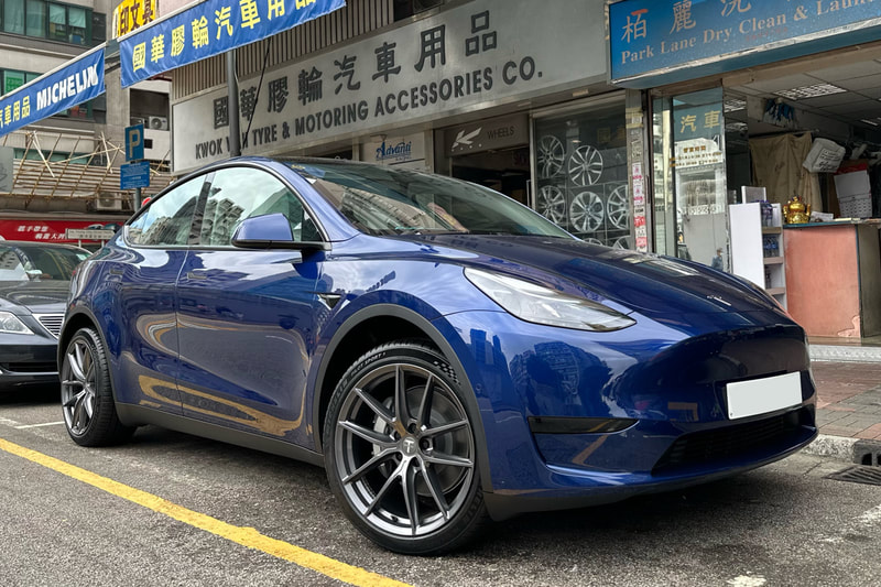 Tesla Model Y and TSportline TSF Wheels and tyre shop hk and michelin PS5 tyre and 輪胎店