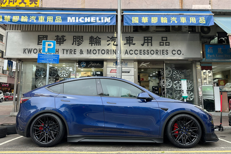 Tesla Model Y and Vossen Hybrid Forged HF7 wheels and tyre shop hk and Pirelli PZero tyre and 輪胎店