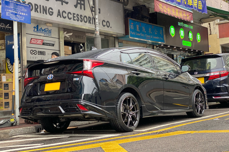 Toyota Prius and RAYS Gramlights 57 FXZ wheels and wheels hk and tyre shop hk and michelin pilot sport 4 tyres