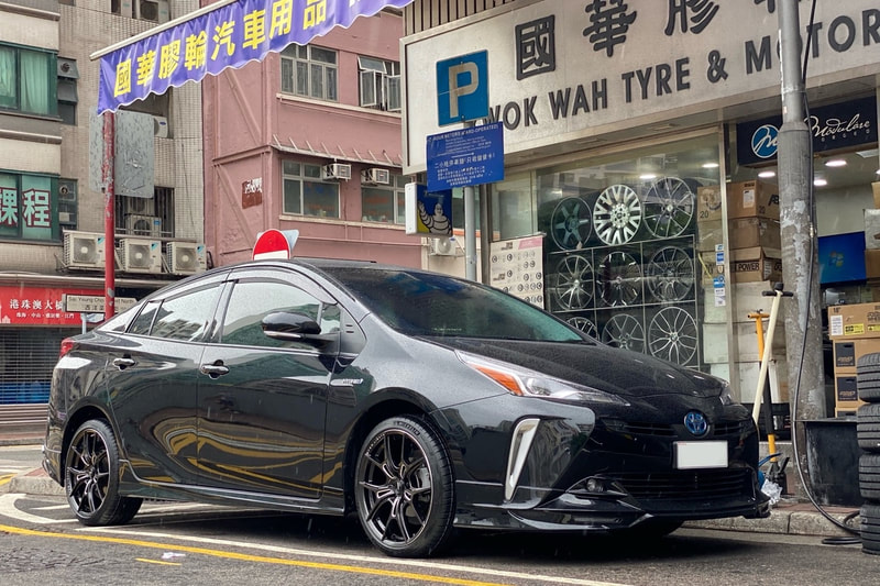 Toyota Prius and Rays Gramlights 57 FXZ Wheels and wheels hk and tyre shop hk and michelin tyres and 呔鈴