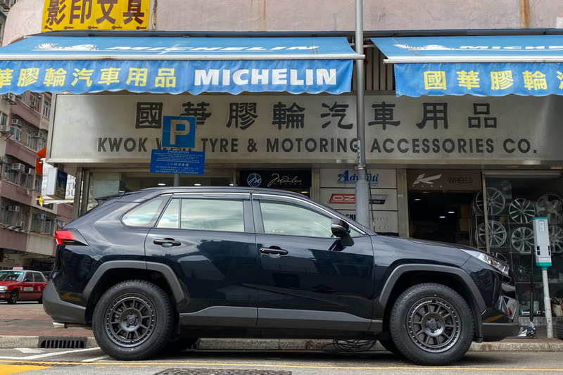 Toyota RAV4 and Fifteen52 Traverse MX wheels and yokohama geolander g015 tyre and tyre shop hk and 輪胎店