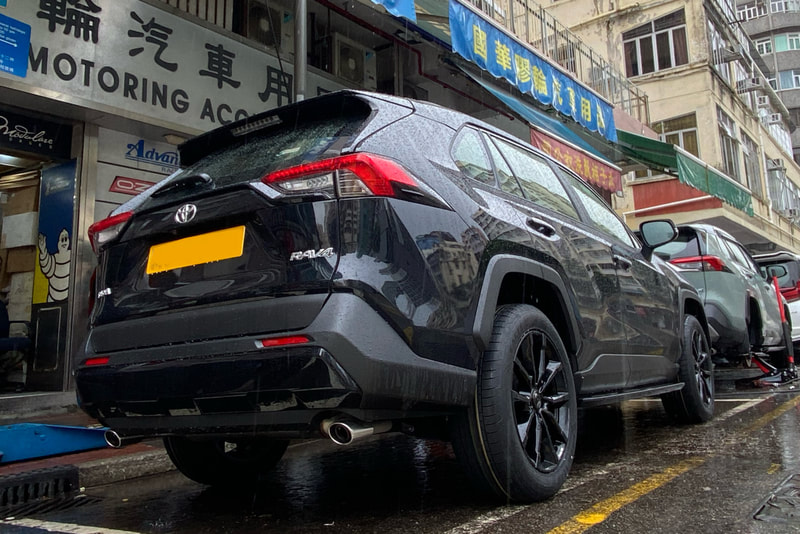 Toyota RAV4 and RAYS RV5 Wheels and Goodyear F1 asymmetric 5 tyre F1A5 and tyre shop and 輪胎店